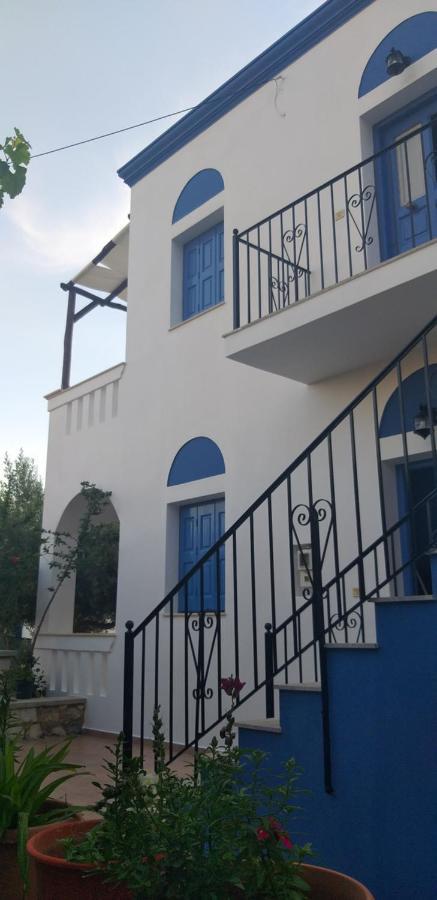 Emborios Petroula Apartments II מראה חיצוני תמונה