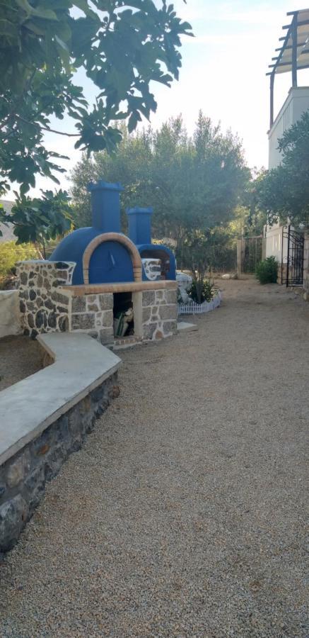 Emborios Petroula Apartments II מראה חיצוני תמונה