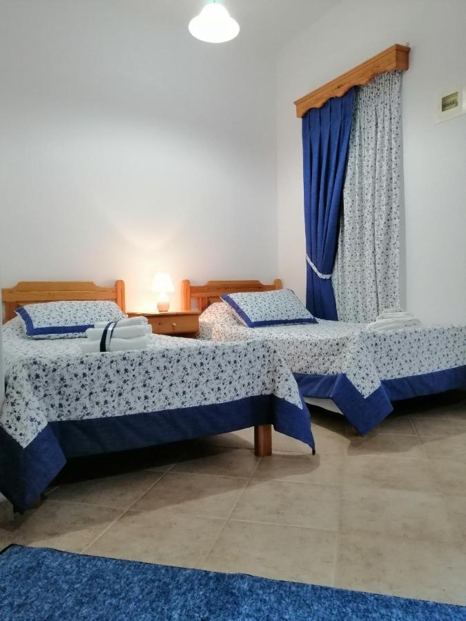 Emborios Petroula Apartments II מראה חיצוני תמונה