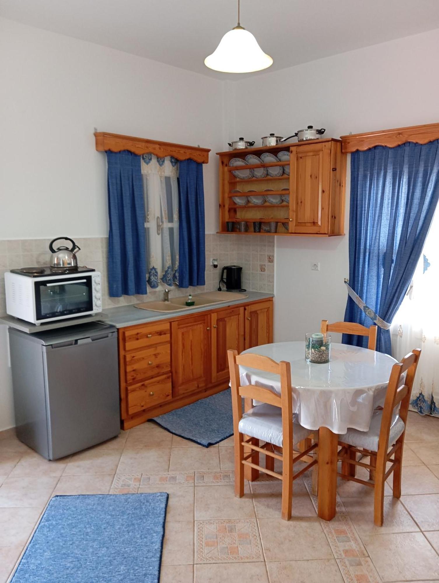 Emborios Petroula Apartments II מראה חיצוני תמונה